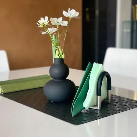 Lovely 1-bedroom With Free Parking