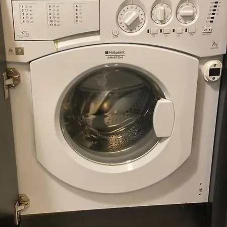 Lovely 1-bedroom With Free Parking *