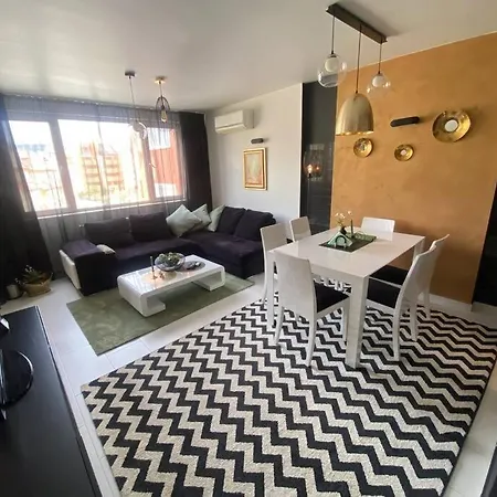 Lovely 1-bedroom With Free Parking Apartmán Sofie