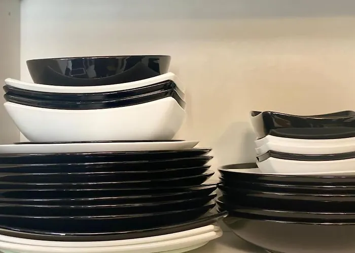 דירה Lovely 1-bedroom With Free Parking סופיה